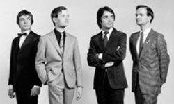 Escucha la canción de Kraftwerk The model gratis de lista de reproducción de Las mejores canciones de los 70 en línea.