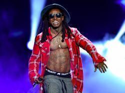 Escucha la canción de Lil Wayne Look At Me Now (Feat. Chris Brown & Busta Rhymes) gratis de lista de reproducción de Canciones para twerk en línea.