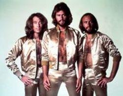 Escucha la canción de Bee Gees Stayin' Alive gratis de lista de reproducción de Las mejores canciones de los 70 en línea.