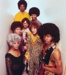 Escucha la canción de Sly & The Family Stone Family Affair gratis de lista de reproducción de Las mejores baladas de rock de los 70 y 80 en línea.