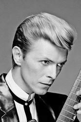 Escucha la canción de David Bowie Let's Dance gratis de lista de reproducción de Las mejores canciones de los 80 en línea.