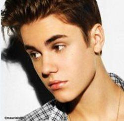 Escucha la canción de Justin Bieber Mistletoe gratis de lista de reproducción de Canciones navideñas en línea.