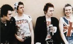 Escucha la canción de Sex Pistols Anarchy in the uk gratis de lista de reproducción de Las mejores baladas de rock de los 70 y 80 en línea.