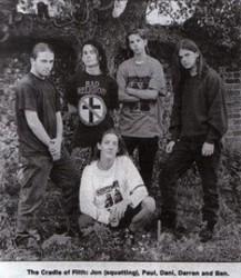 Cradle Of Filth An Enemy Led The Tempest escucha gratis en línea.