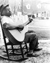 Mississippi John Hurt Lonesome Blues escucha gratis en línea.