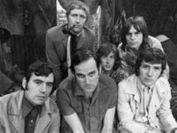 Además de la música de Blindside, te recomendamos que escuches canciones de Monty Python gratis.
